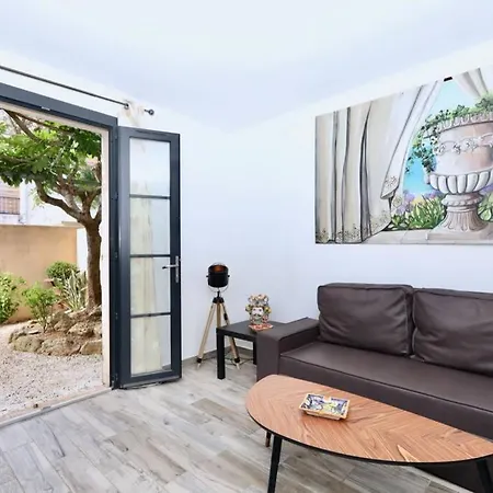Saint Tropez Centre , Suite La Bravade Pour 4 Apartament